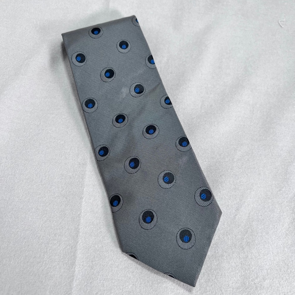 Claiborne Silk Necktie Made in Italy Circle Pattern Gray Blue 3.5x56‎